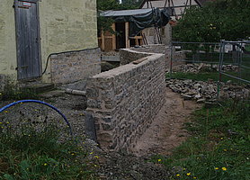 gemauerte Bruchsteinmauer